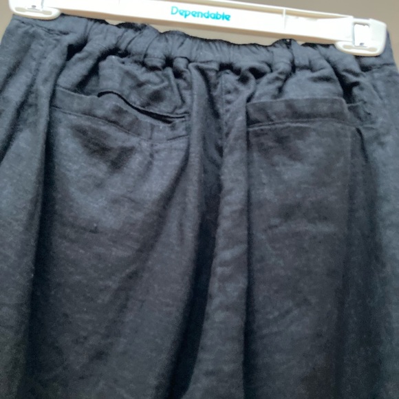 Fat Face | Black Linen/Viscose Pants with Adjustable Roll Up Hem - Picture 6 of 8